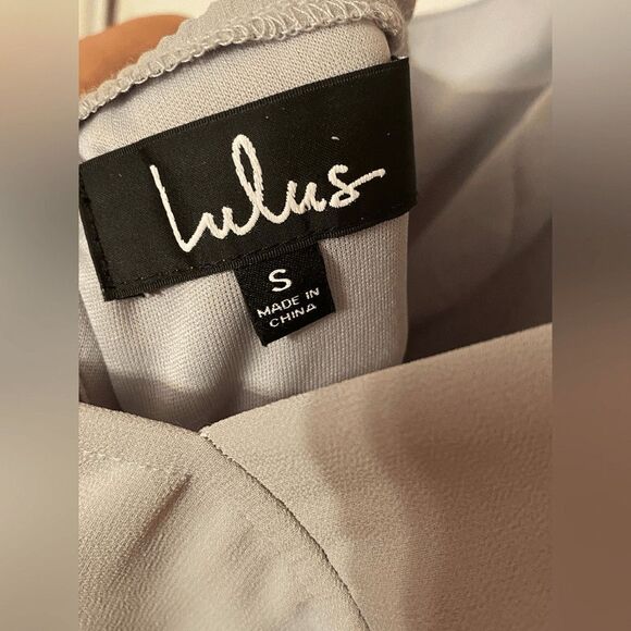 Lulu’s  Air of Romance Grey Maxi Dress size Small Sleeveless Halter - Picture 8 of 9